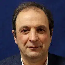 دکتر علیرضا استقامتی